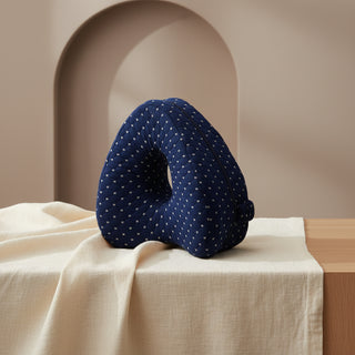 Heart-Shaped Contour Leg Pillow