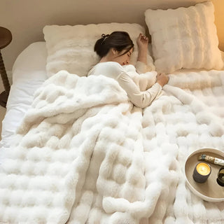 All-Season Plush Blanket – Soft Textured Throw for Bed & Travel