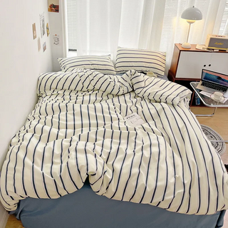Striped Cotton Bedding Set – Nordic Design for Modern Bedroom