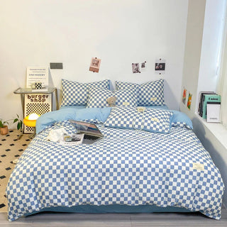Geometric Grid Bedding Set with Soft Easy-Care Fabric