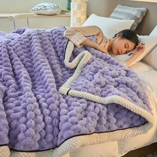 Winter Cloud Throw Blanket with Soft Velvet & Sherpa Warmth