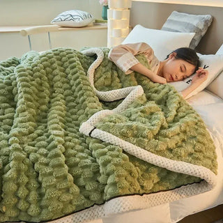 Winter Cloud Throw Blanket with Soft Velvet & Sherpa Warmth