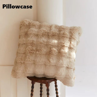 Cozy Faux Fur Throw Blanket with Soft Velvet for Winter
