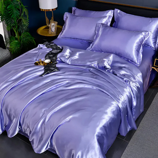Premium Silk Bedding Set wiht Breathable Polyester Duvet & Pillowcases