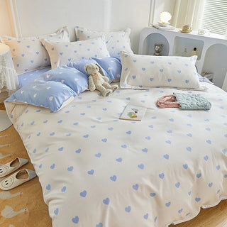 Preppy Heart Bedding Set with Soft Polyester Duvet & Pillowcase