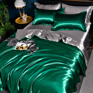 Premium Silk Bedding Set wiht Breathable Polyester Duvet & Pillowcases